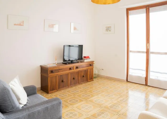 093 - Casa Panorama, Vista Mare E Vista Portofino, 500 Metri Centro Di Chiavari, Posto Auto Gratis Incluso