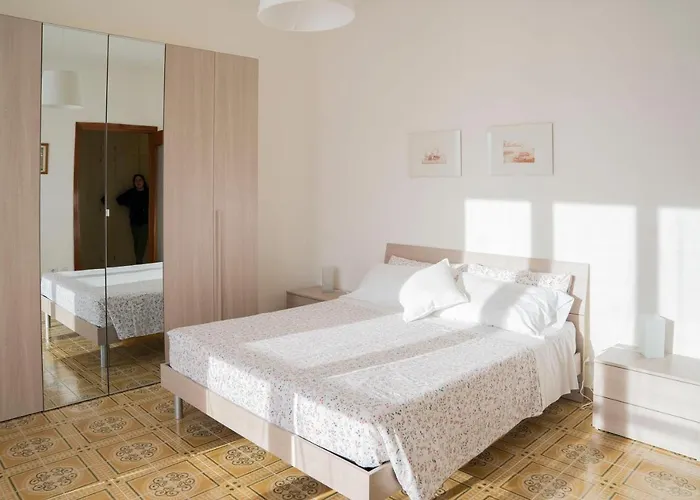 093 - Casa Panorama, Vista Mare E Vista Portofino, 500 Metri Centro Di Chiavari, Posto Auto Gratis Incluso *