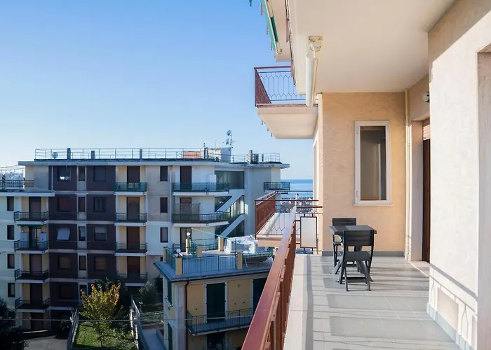 Apartment 093 - Casa Panorama, Vista Mare E Vista Portofino, 500 Metri Centro Di Chiavari, Posto Auto Gratis Incluso