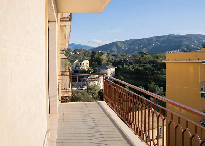 093 - Casa Panorama, Vista Mare E Vista Portofino, 500 Metri Centro Di Chiavari, Posto Auto Gratis Incluso *