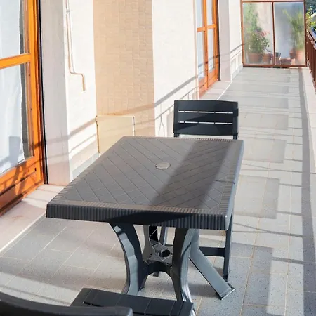 Apartment Casa Panorama: Seaview Retreat Near Center With Free Parking *