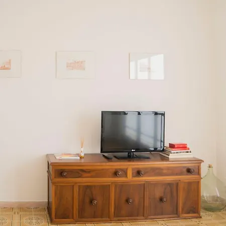 Casa Panorama: Seaview Retreat Near Center With Free Parking Apartment
