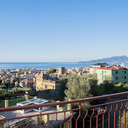 093 - Casa Panorama, Vista Mare E Vista Portofino, 500 Metri Centro Di Chiavari, Posto Auto Gratis Incluso Apartamento