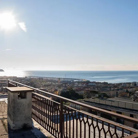 Casa Panorama: Seaview Retreat Near Center With Free Parking Apartment